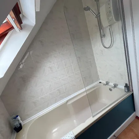 Pinebrook Bnb - 1f Budget With Shared Bath - 2 Types Nocleg ze śniadaniem Killybegs