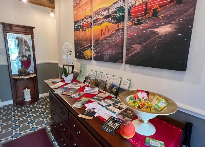 Pinebrook Bnb - 1f Budget With Shared Bath - 2 Types * Киллибегс