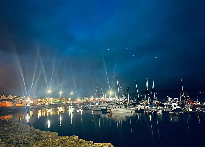 Pinebrook Bnb - 1f Budget With Shared Bath - 2 Types Отель типа 