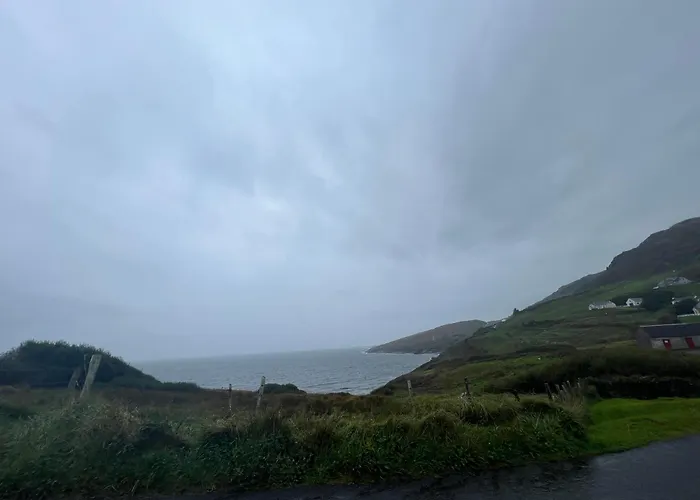 Pinebrook Bnb - 1f Budget With Shared Bath - 2 Types *