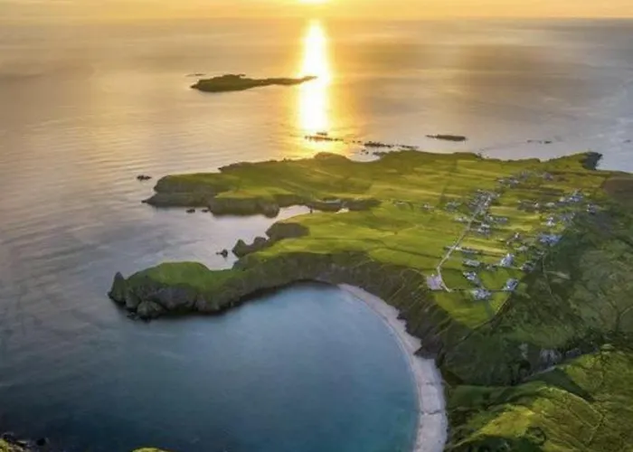 Pinebrook Bnb - 1f Budget With Shared Bath - 2 Types