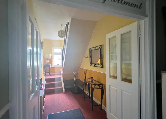 Pinebrook Bnb - 1f Budget With Shared Bath - 2 Types